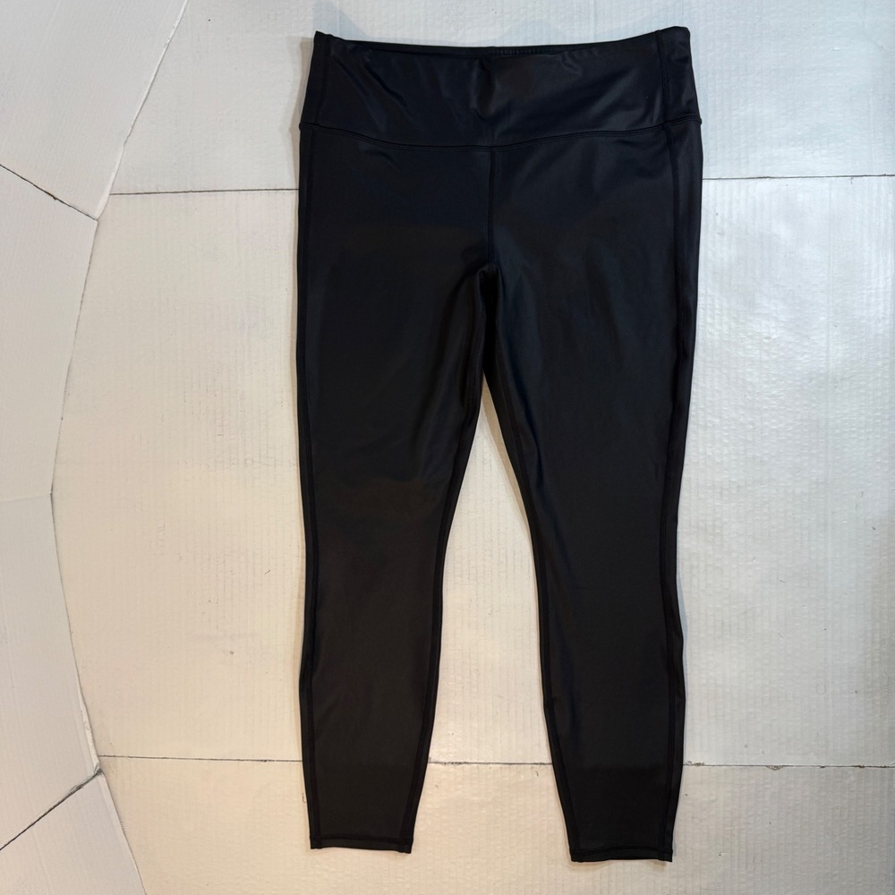 Athleta womens L‎ Black High Rise Leggings Shiny Wet Look Athletic Workout EUC